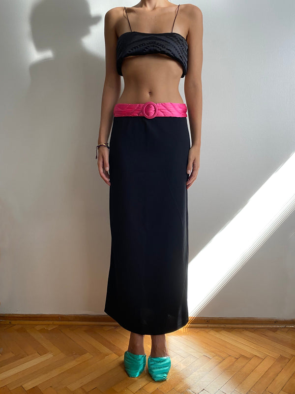 PINK YORGAN BELT BLACK MIDI SKIRT