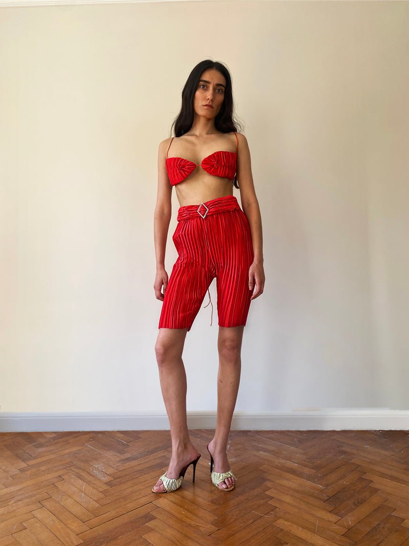 Red Pleat Oyster Bra